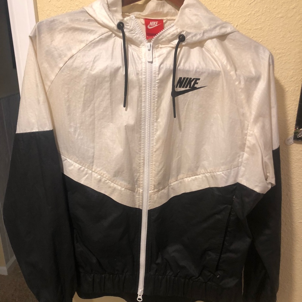 Nike windbreaker